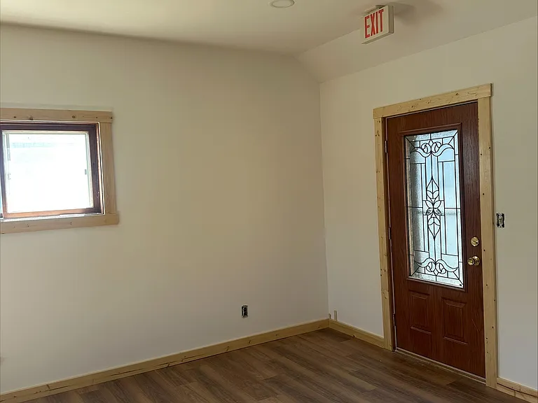 3740 Country Dr — Photo 4