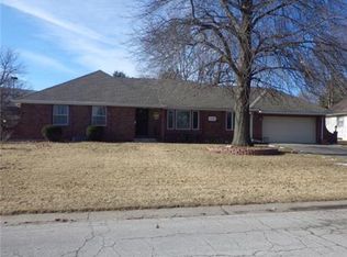 14309 E Covington Rd, Independence, MO 64055