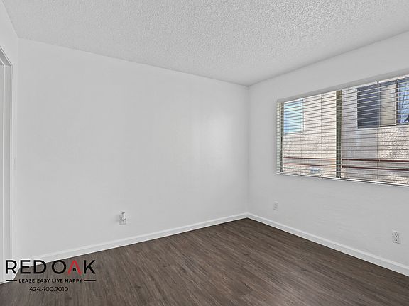 2nd image of 837 S Berendo St #201