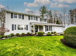7462 Waxwood Cir, North Syracuse, NY 13212