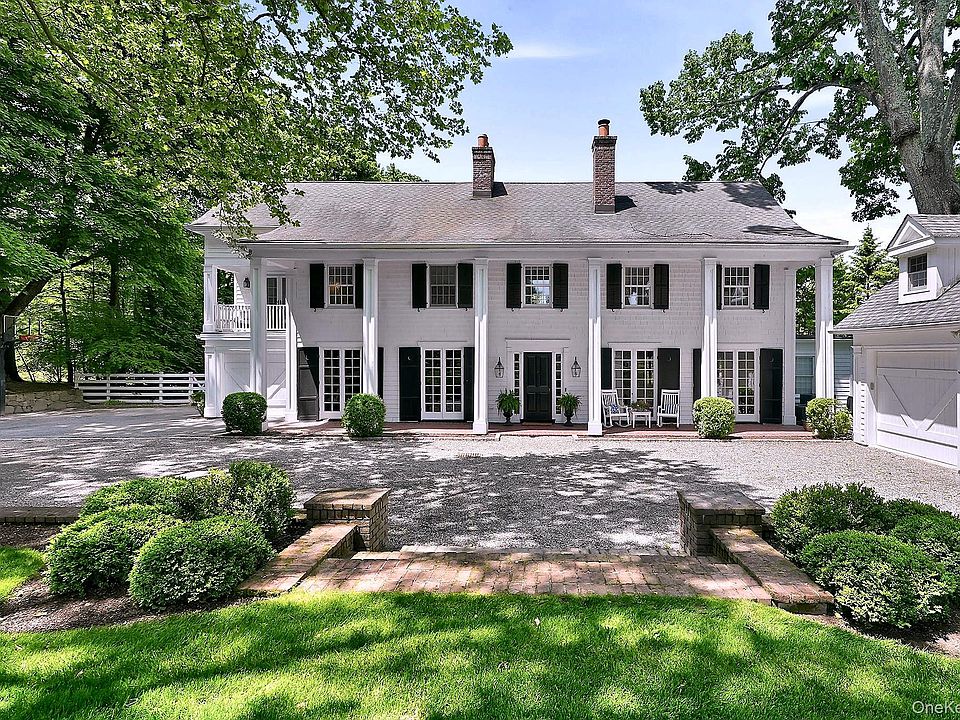 1st image of 40 Algonquin Drive