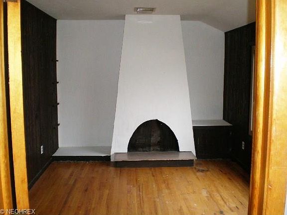 4th image of 4653 Memphis Villas S