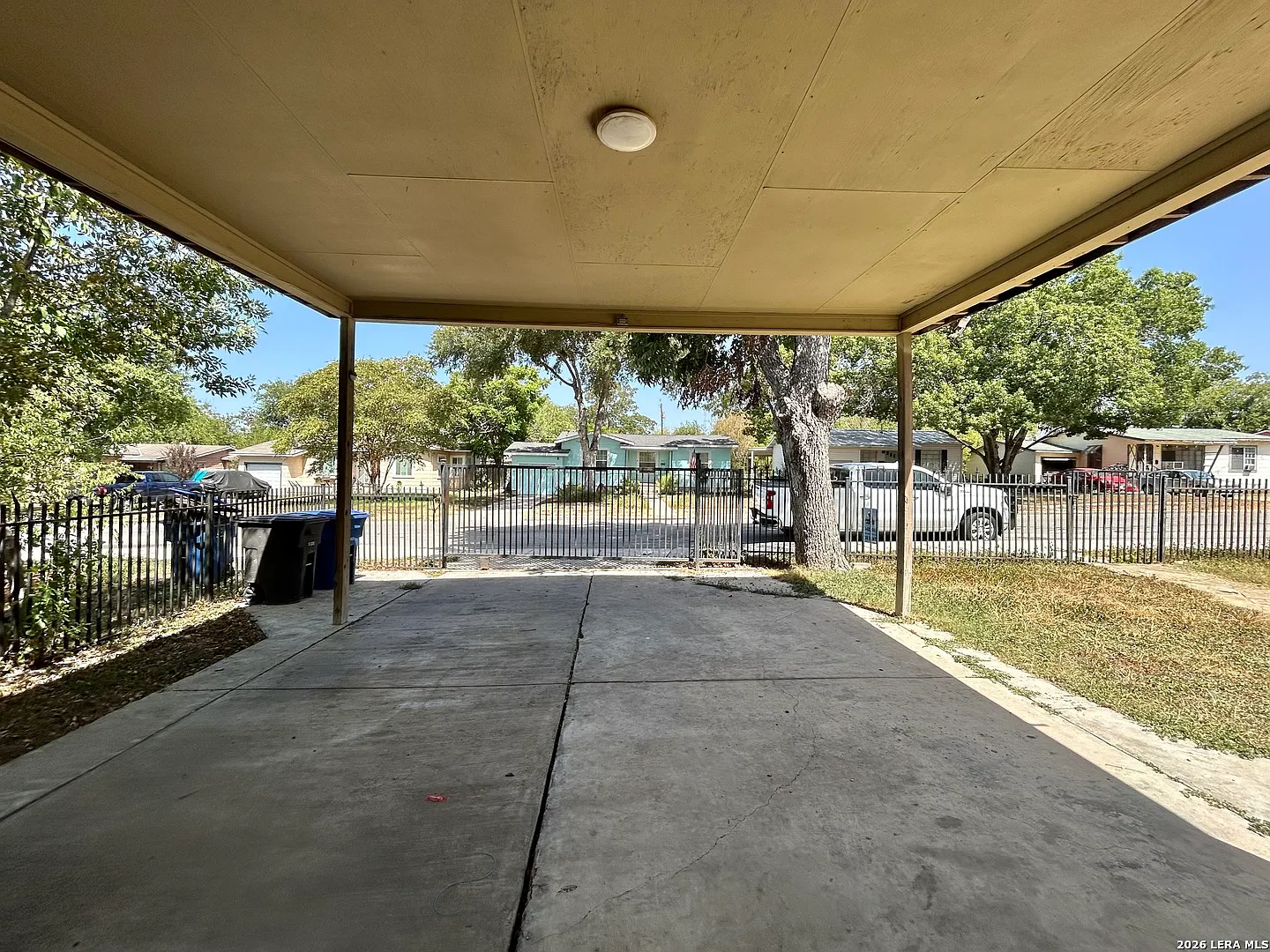 4 bed, 1335 sqft, $1,500 — Photo 2