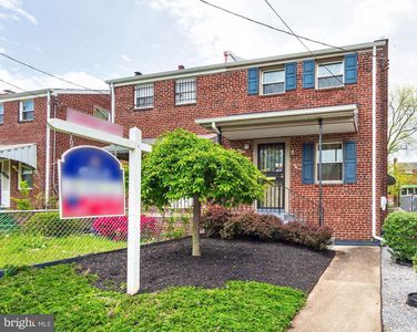 4365 F St SE, Washington, DC, 20019