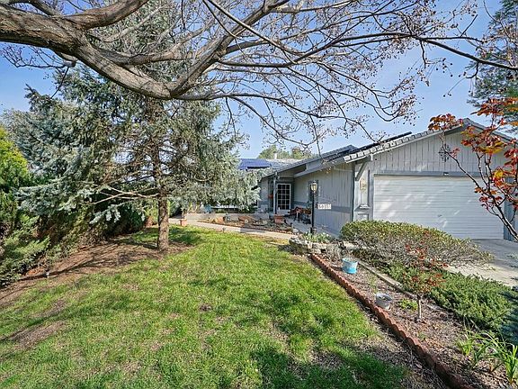 2nd image of 5319 Skycrest Ct