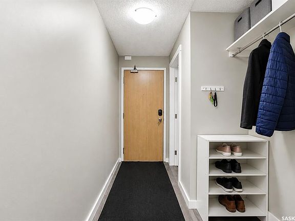 2nd image of UNIT 403-536 4TH AVENUE N