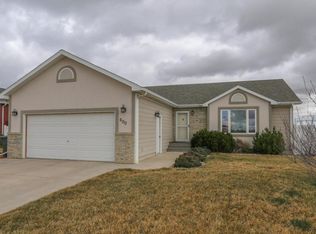 600 Lakeland Hills Dr, Gillette, WY 82716