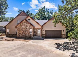 27577 Lake Point Dr, Golden, MO 65658