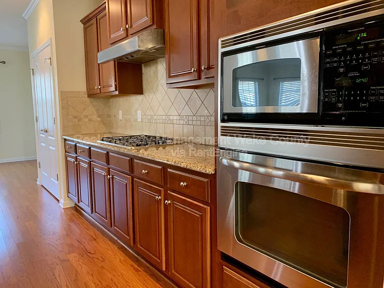 512 Sandy Whispers Pl — Photo 13