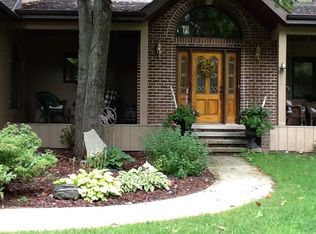 2762 Quiet Woods Trl, Green Bay, WI 54313