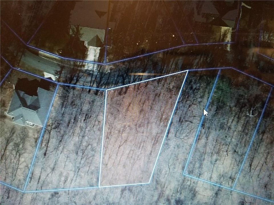 1st image of 10 Tiree Dr