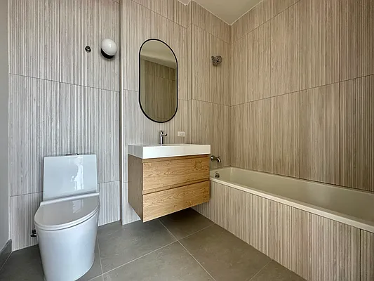 Rented by eRealty Advisors USA Inc | media 10