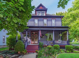 410 E Walnut St, Bloomington, IL