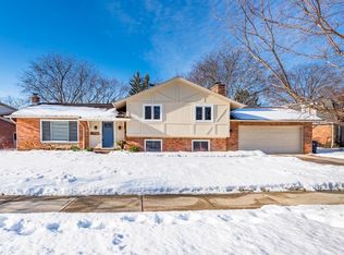 2078 Ascot Rd, Ann Arbor, MI 48103