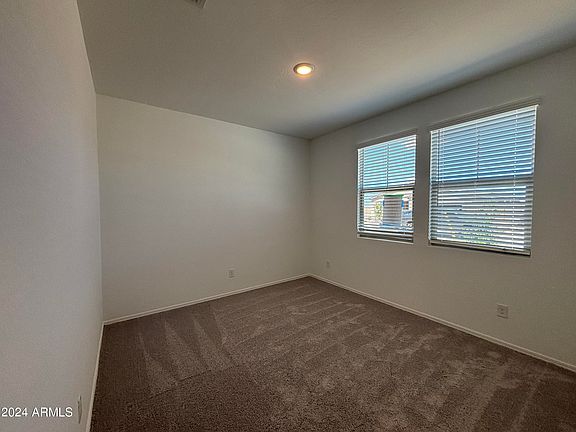 4th image of 46925 W MELLEN Lane