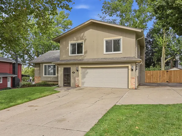 906 Brenton Ave, Bellevue, NE 68005