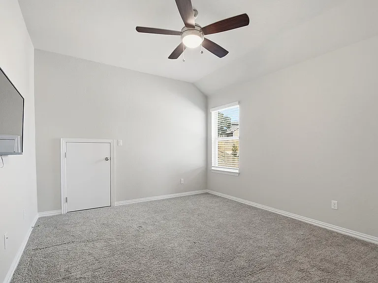 1009 Calendula Trl — Photo 24