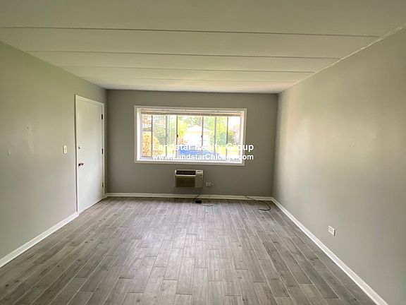 4th image of 1404 Carol St #2B
