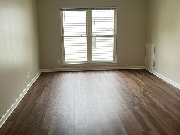 5th image of 326 15th St NW APT 1A