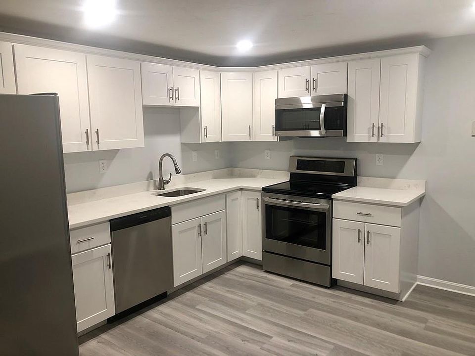 2nd image of 1508 Tremont St #3