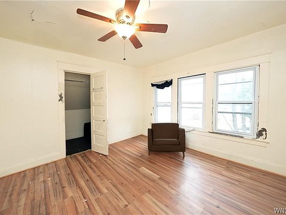 4th image of 86 Benzinger St