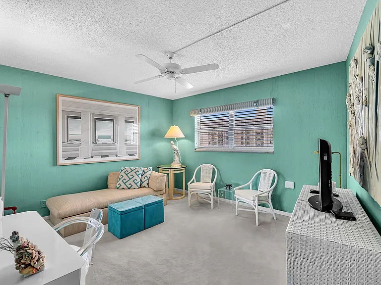 1537 E Hillsboro Blvd #438 — Photo 38