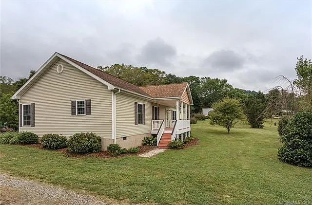 11 Smith Graveyard Rd — Photo 2