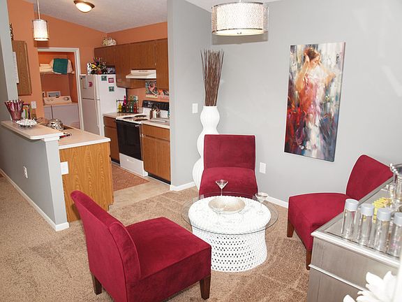 4th image of 7411 Clubhouse Dr #31403