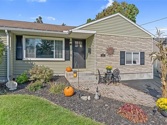2nd image of 214 Rita Dr
