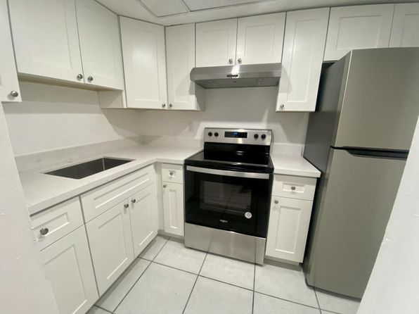 1033 NW 30th Ct APT 3