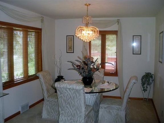 3rd image of 3590 Shady Ln