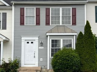 102 Seabreeze Ln, Winchester, VA 22602