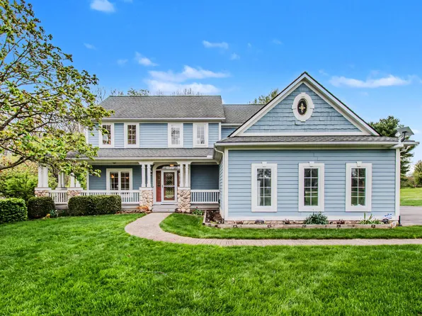 9640 Cambridge Dr, Saline, MI 48176