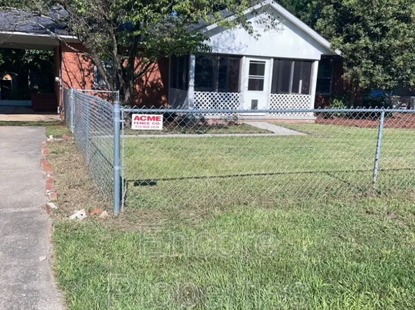5312 Bayleaf Dr, Fayetteville, NC 28304