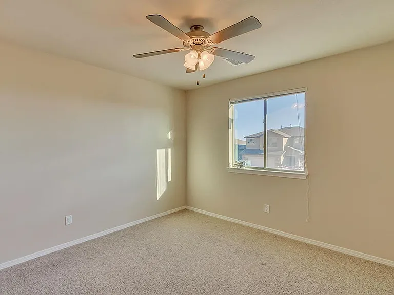 7421 Red Cedar Dr — Photo 17