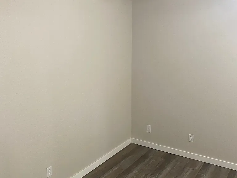 4866 Richmond Dr — Photo 24