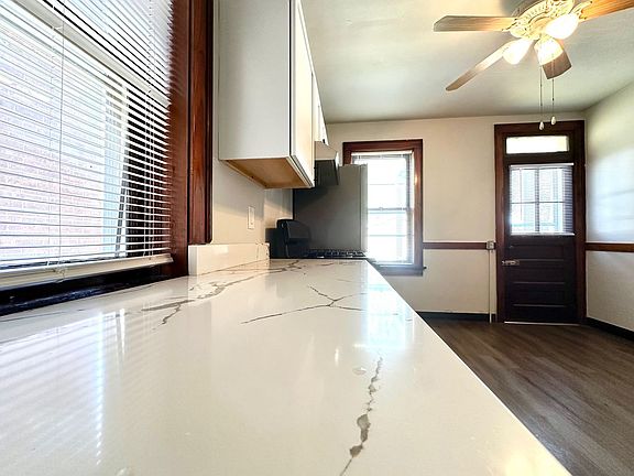 5th image of 4267 Ellenwood Ave APT A