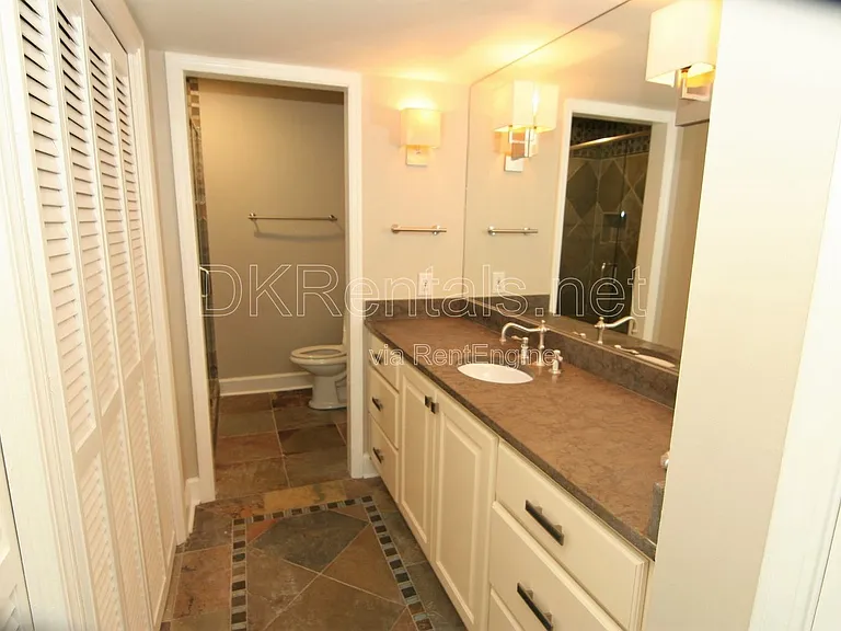 82 Montre Sq NW — Photo 22