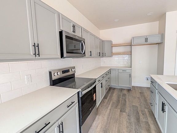 3rd image of 1660 Rusty Rivet Rd