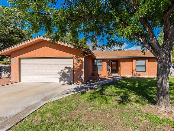 3rd image of 5493 Amarillo Del Sol