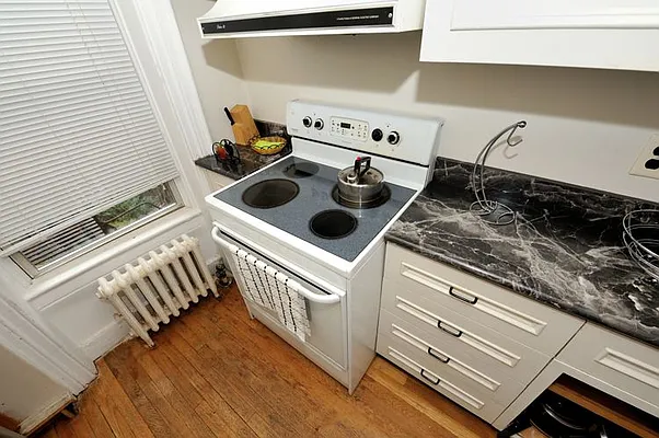 Rented by Eisenberg Exclusives | media 18