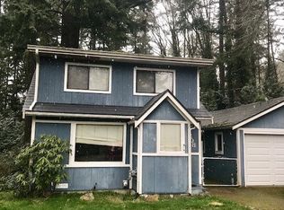 3208 17th St, Bremerton, WA 98312