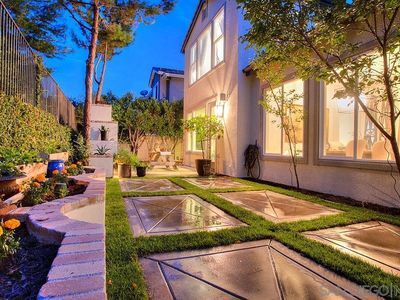 7070 Rose Dr, Carlsbad, CA, 92011