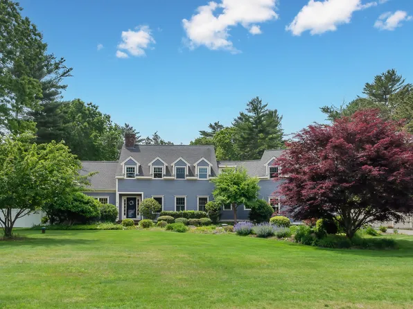 18 Pine Hill Lane, Marion, MA 02738