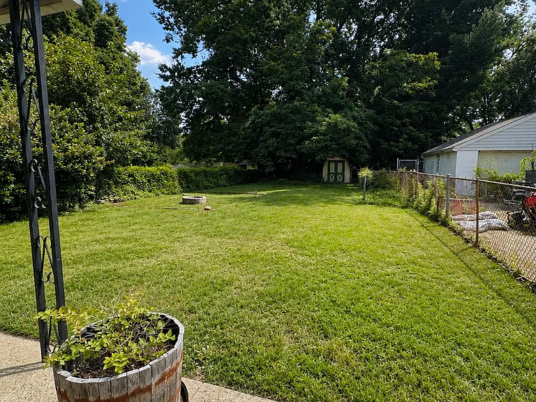 3028 University Rd — Photo 16