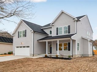 2669 Eagles Lake Rd, Virginia Beach, VA 23456