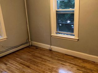 954 Forest Ave APT 3, Portland, ME 04103