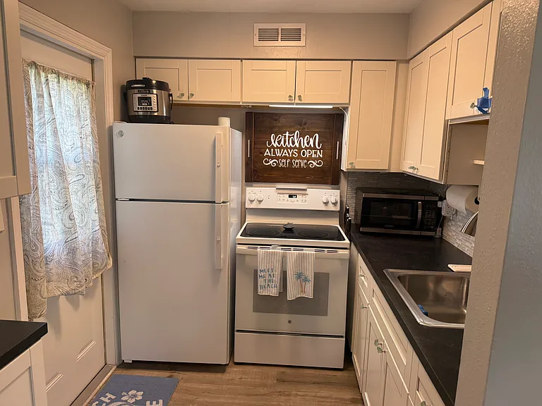 412 Monroe Ave #K101 — Photo 7