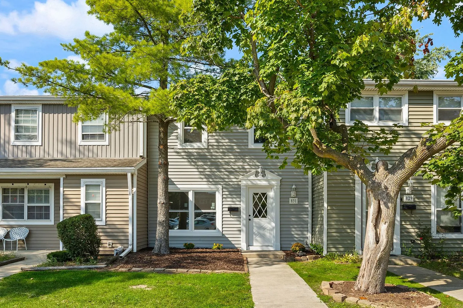 831 Mansfield Ct photo 1