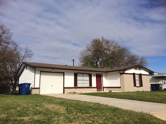 2nd image of 4915 Pharis St
